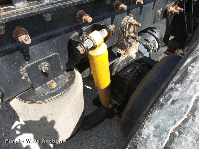 image for item K1146 2007 International 9400i semi truck