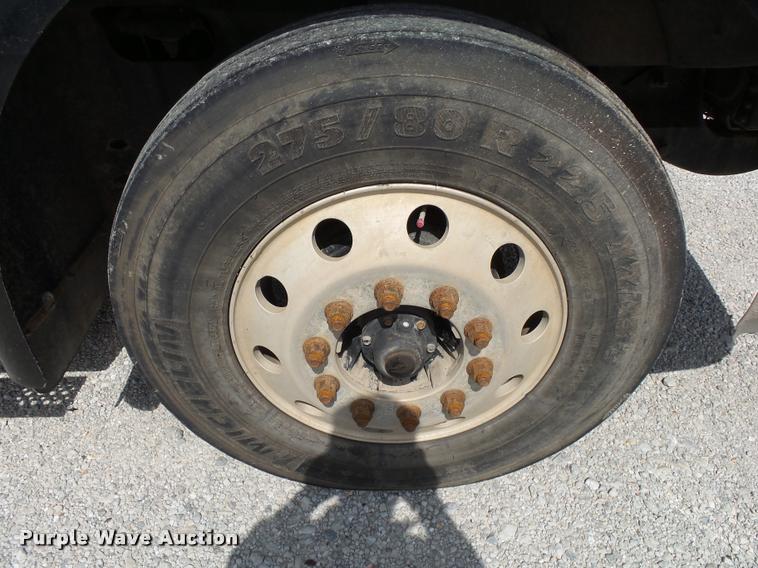 image for item K1146 2007 International 9400i semi truck