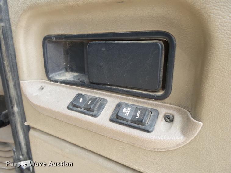 image for item K1146 2007 International 9400i semi truck