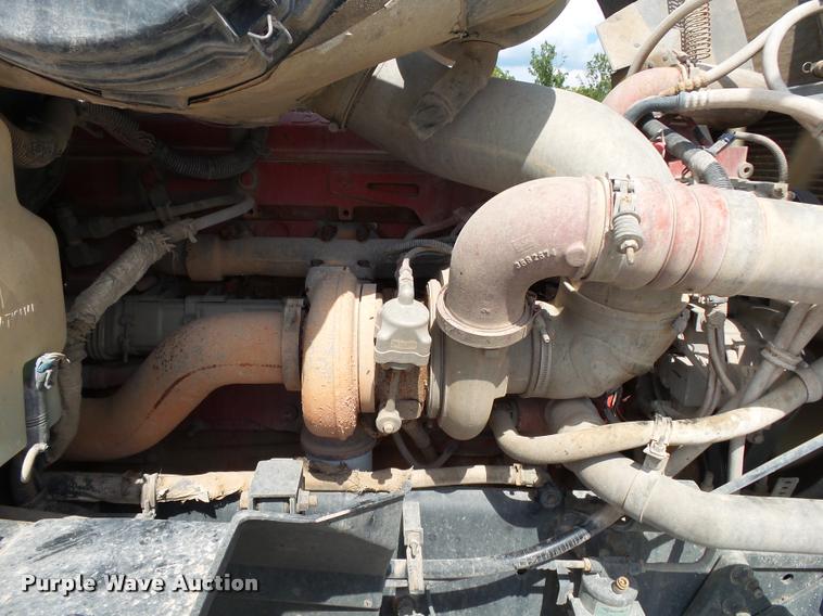 image for item K1146 2007 International 9400i semi truck