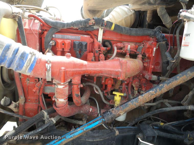 image for item K1146 2007 International 9400i semi truck