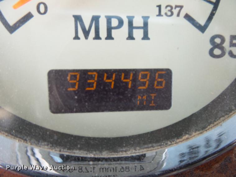 image for item K1146 2007 International 9400i semi truck