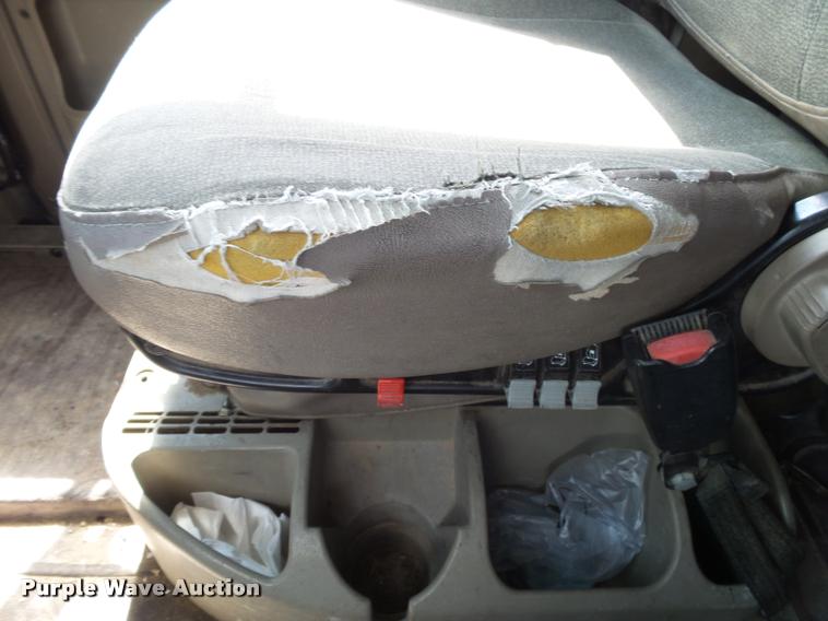 image for item K1146 2007 International 9400i semi truck