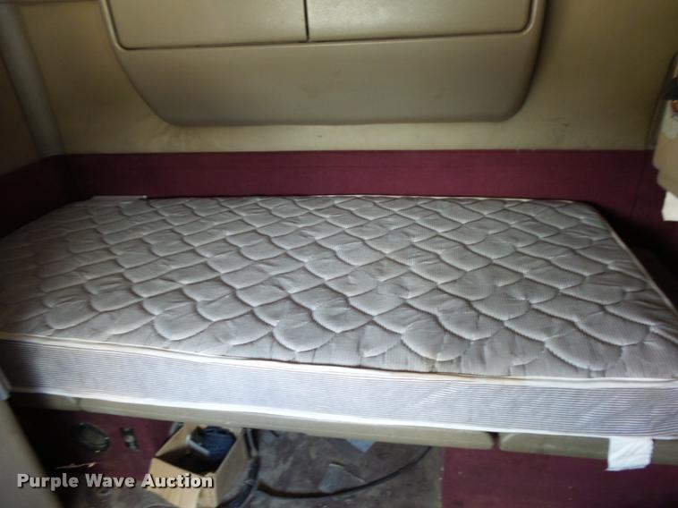 image for item K1146 2007 International 9400i semi truck