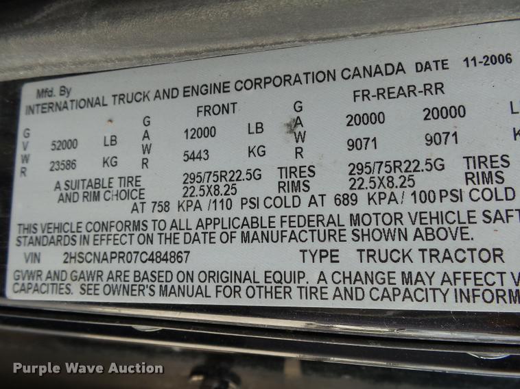 image for item K1146 2007 International 9400i semi truck