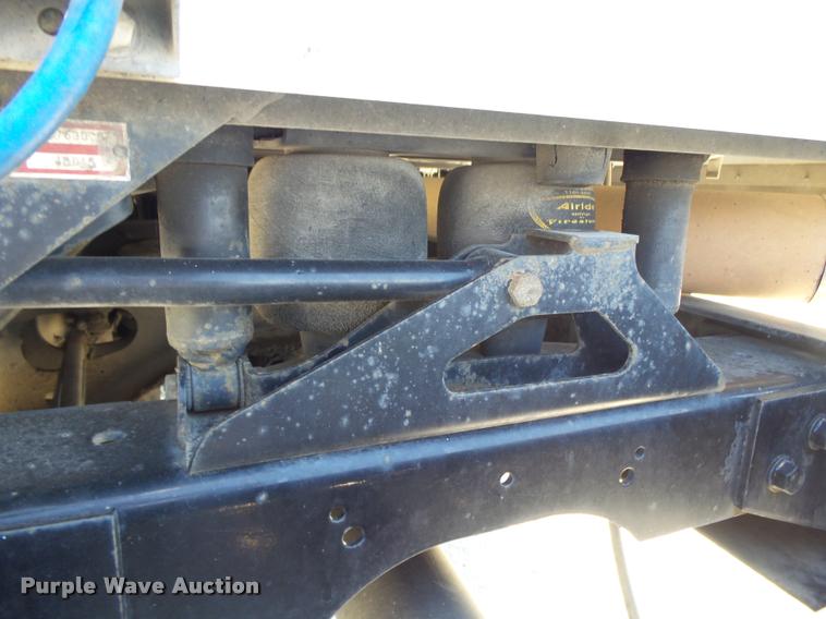 image for item K1147 2006 International 9400i semi truck