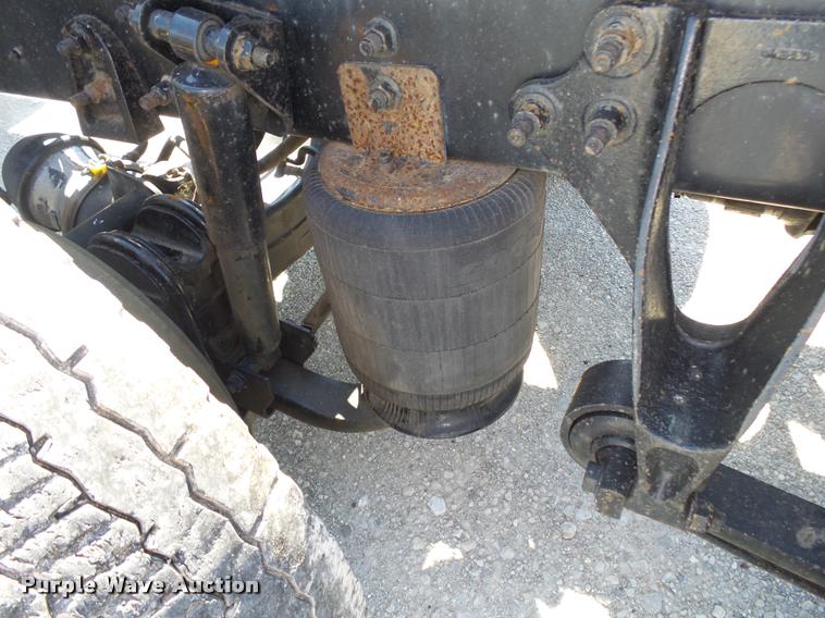 image for item K1147 2006 International 9400i semi truck