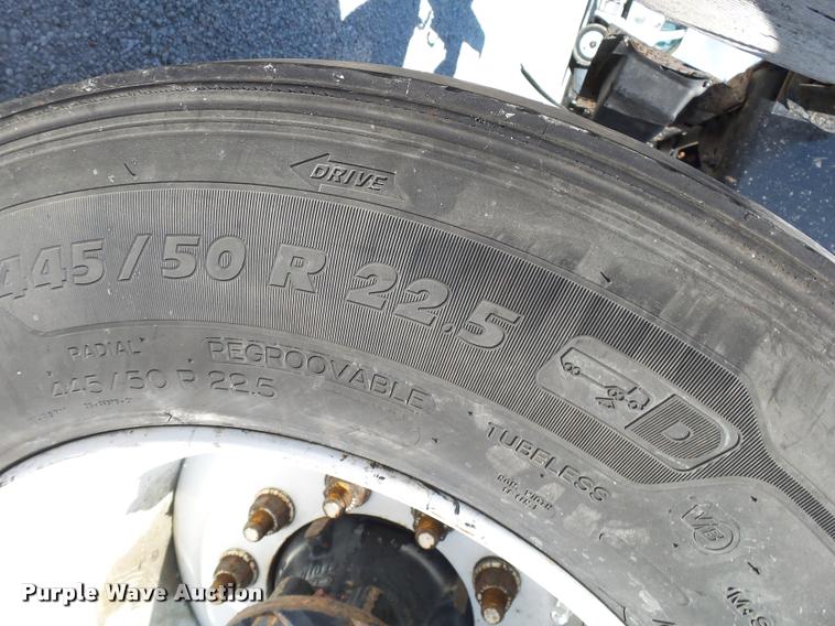 image for item K1147 2006 International 9400i semi truck