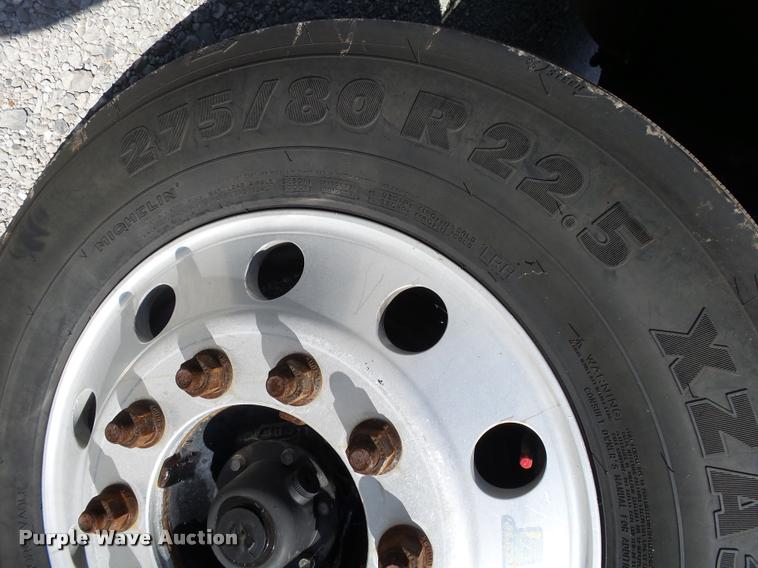 image for item K1147 2006 International 9400i semi truck