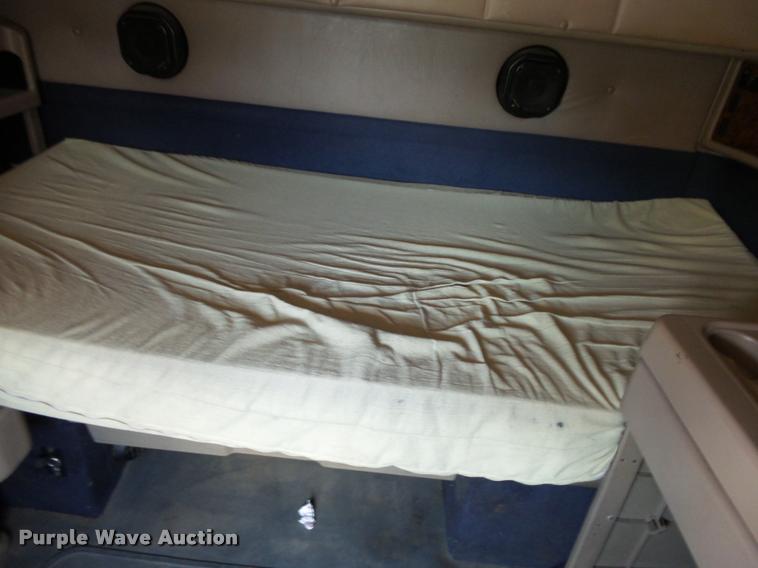 image for item K1147 2006 International 9400i semi truck