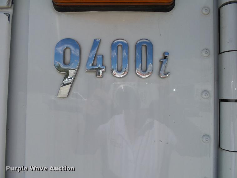 image for item K1147 2006 International 9400i semi truck