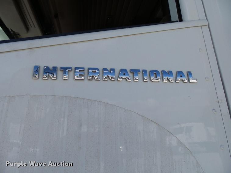 image for item K1147 2006 International 9400i semi truck