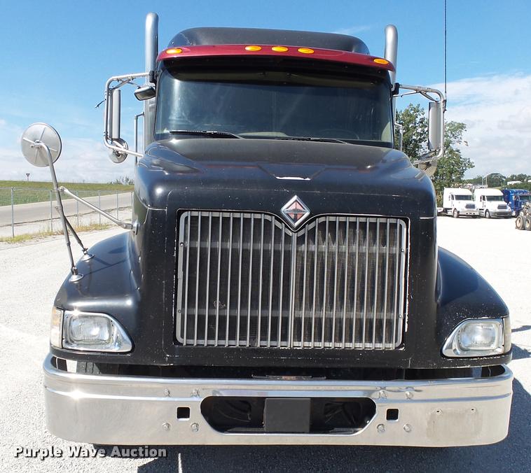 image for item K1148 2007 International 9400i semi truck