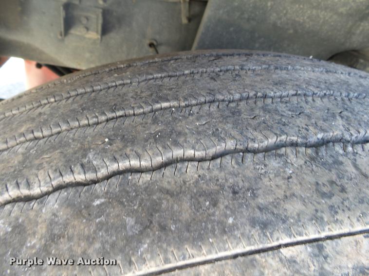 image for item K1148 2007 International 9400i semi truck