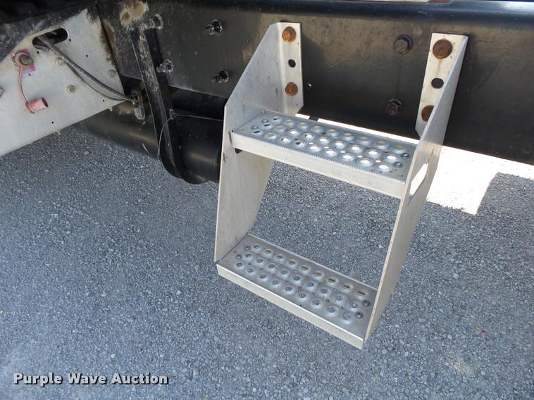 image for item K1148 2007 International 9400i semi truck