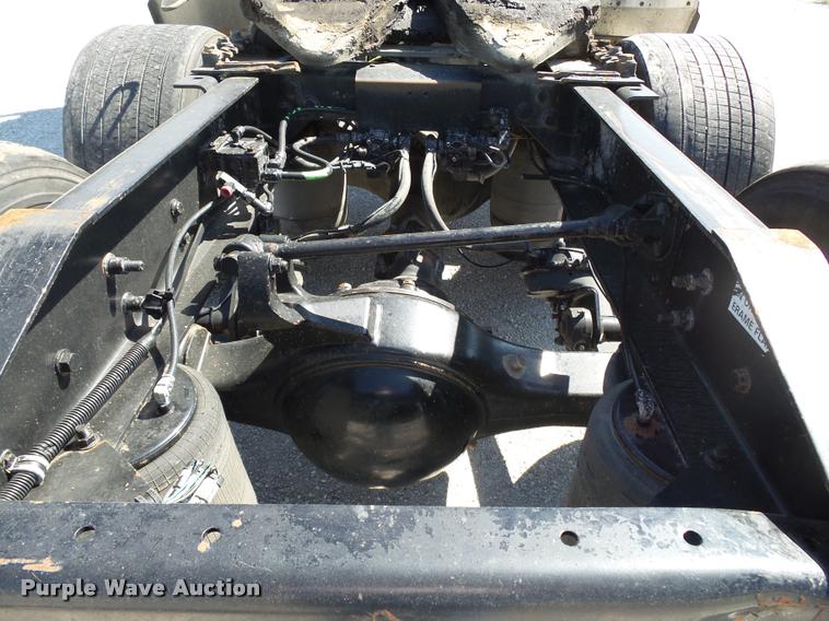 image for item K1148 2007 International 9400i semi truck