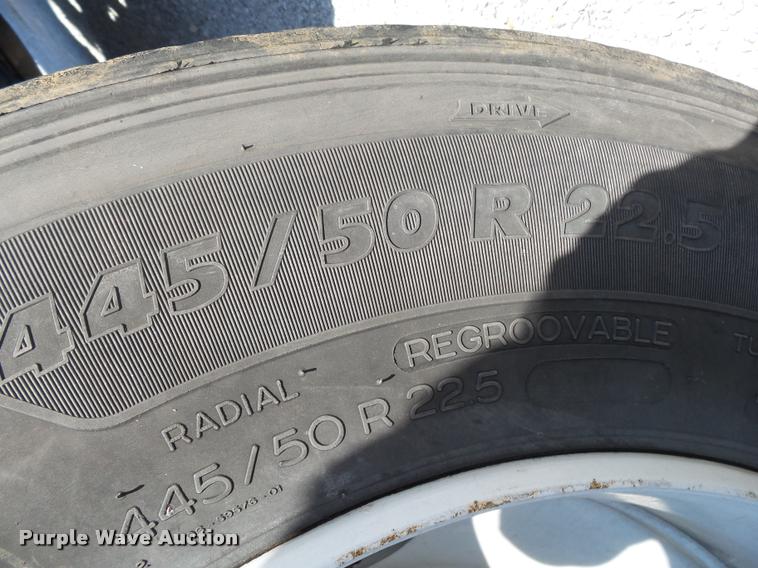 image for item K1148 2007 International 9400i semi truck