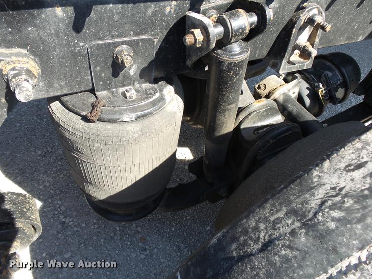 image for item K1148 2007 International 9400i semi truck