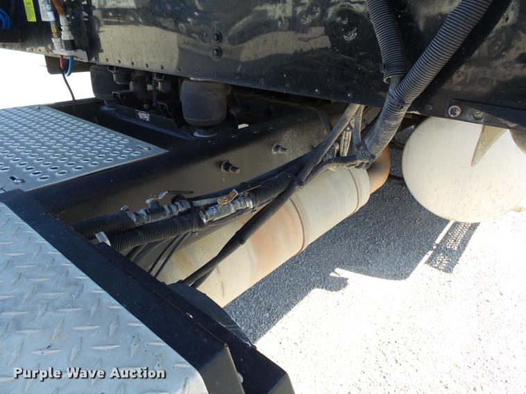 image for item K1148 2007 International 9400i semi truck