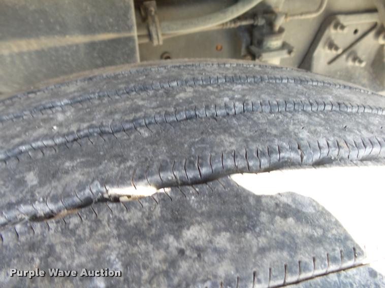 image for item K1148 2007 International 9400i semi truck