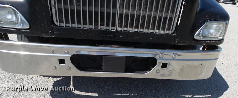 image for item K1148 2007 International 9400i semi truck