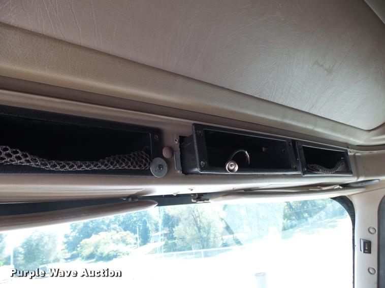 image for item K1148 2007 International 9400i semi truck