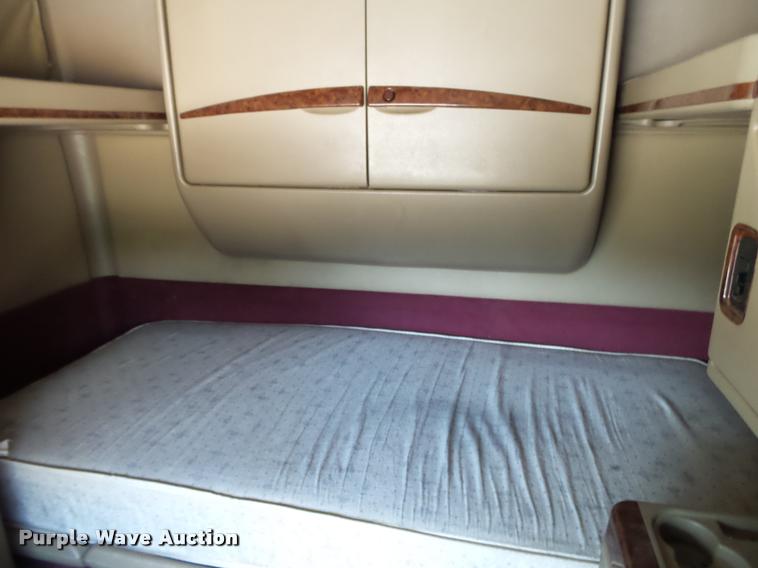 image for item K1148 2007 International 9400i semi truck