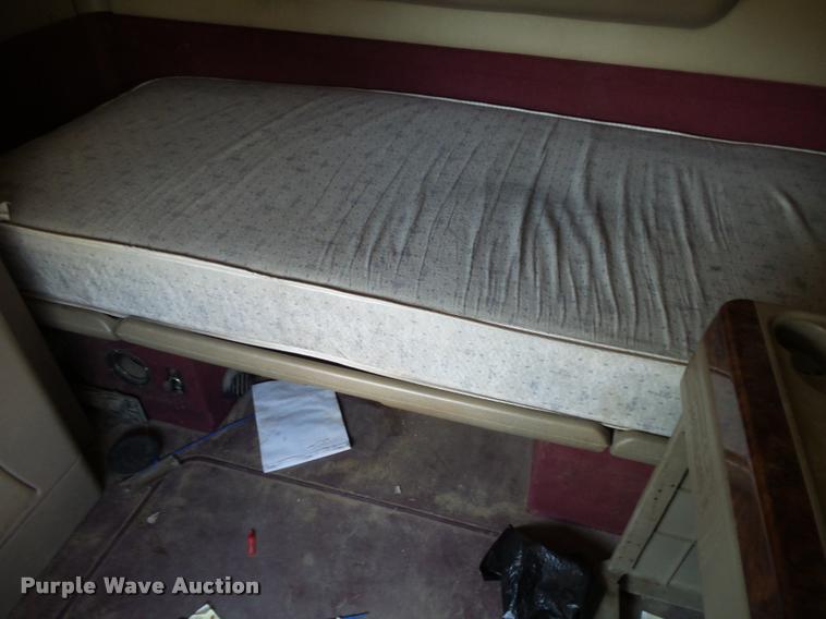 image for item K1148 2007 International 9400i semi truck