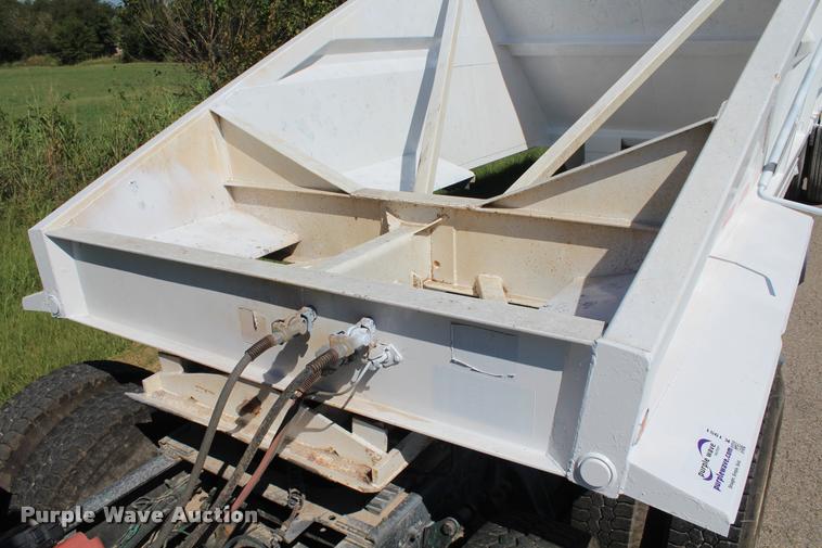 image for item K1951 2006 Trail Blazer bottom dump trailer