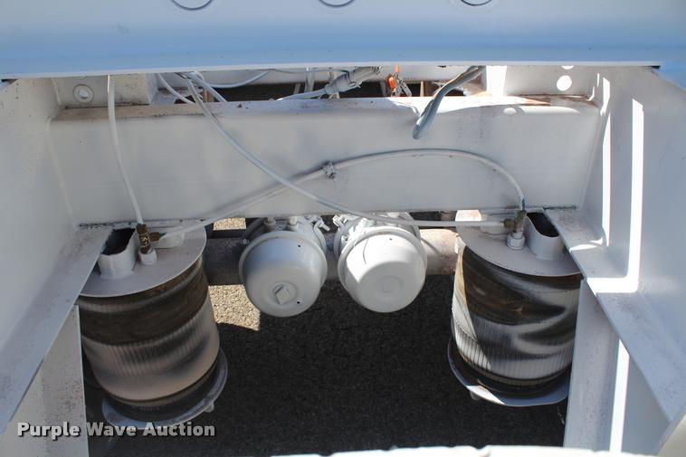 image for item K1951 2006 Trail Blazer bottom dump trailer