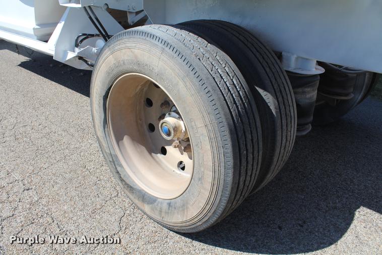 image for item K1951 2006 Trail Blazer bottom dump trailer