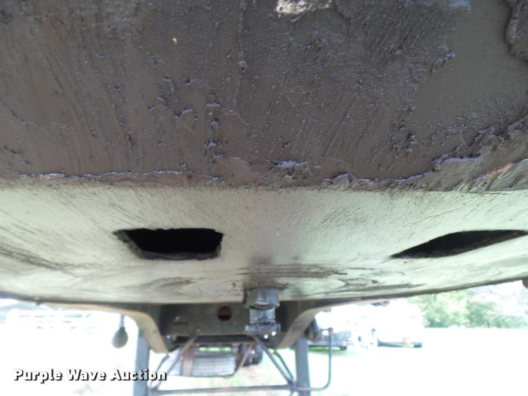 image for item K1976 2003 Transcraft Eagle II flatbed trailer