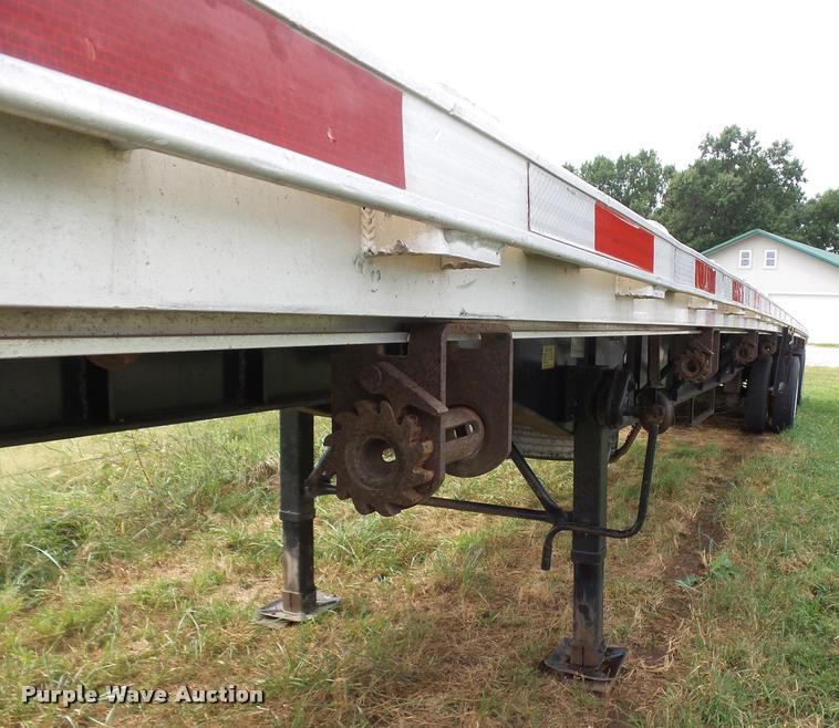 image for item K1976 2003 Transcraft Eagle II flatbed trailer