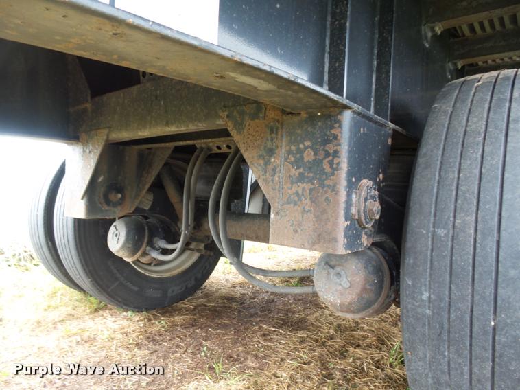 image for item K1976 2003 Transcraft Eagle II flatbed trailer