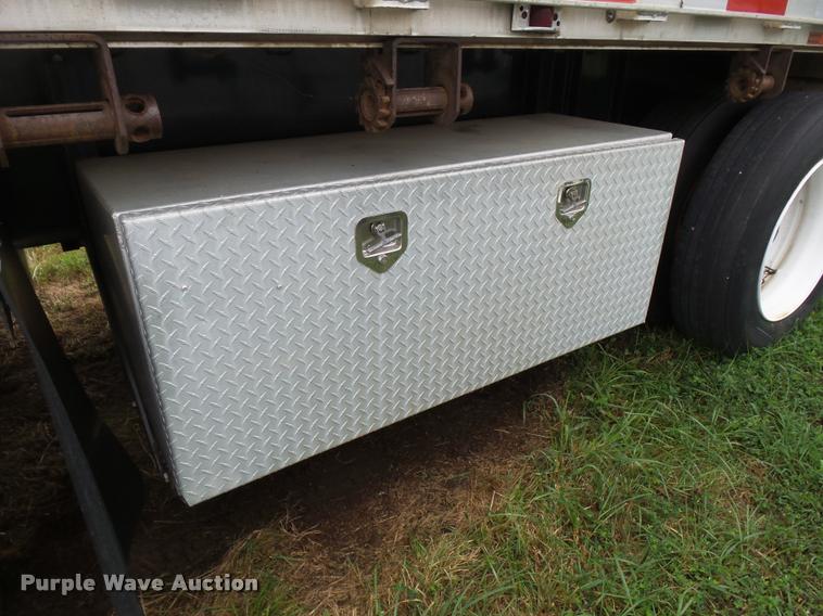 image for item K1976 2003 Transcraft Eagle II flatbed trailer
