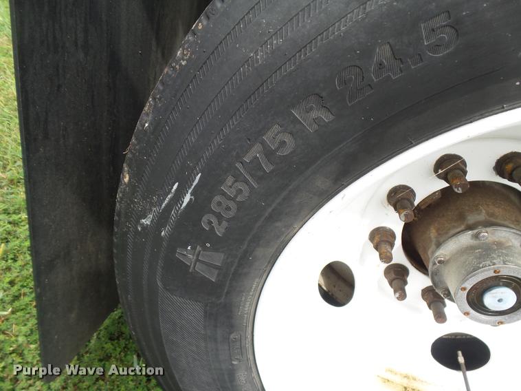 image for item K1976 2003 Transcraft Eagle II flatbed trailer