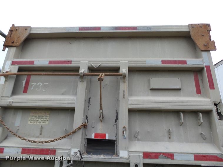 image for item K2059 1997 Travis 39FT end dump trailer
