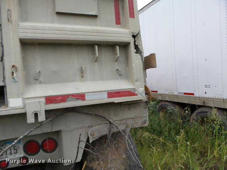 image for item K2059 1997 Travis 39FT end dump trailer