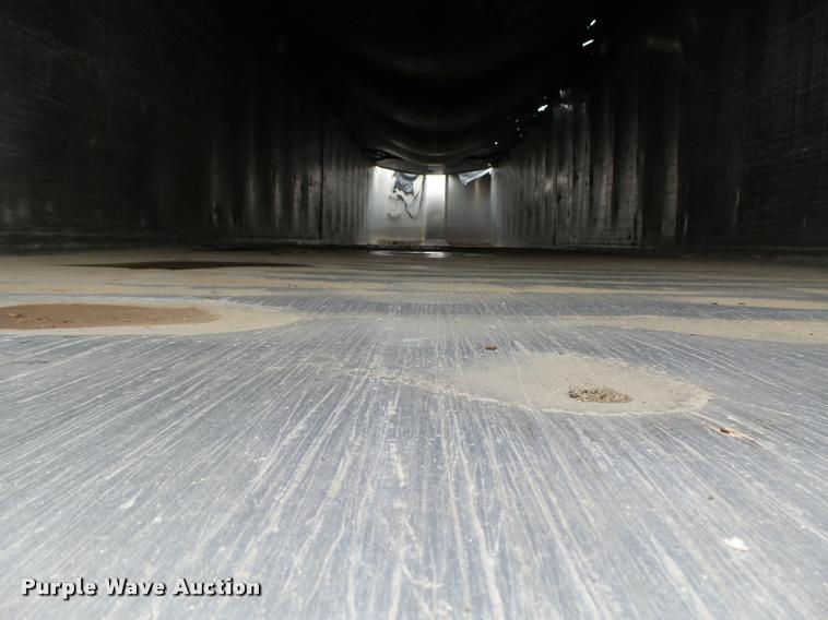 image for item K2059 1997 Travis 39FT end dump trailer