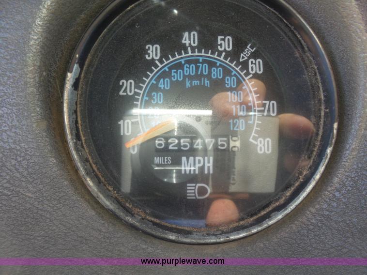 image for item K3115 1986 Mack Superliner RW613 semi truck