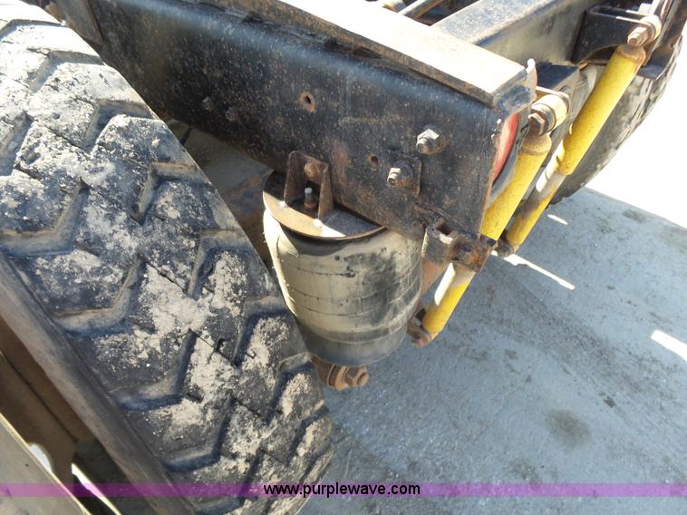 image for item K3115 1986 Mack Superliner RW613 semi truck