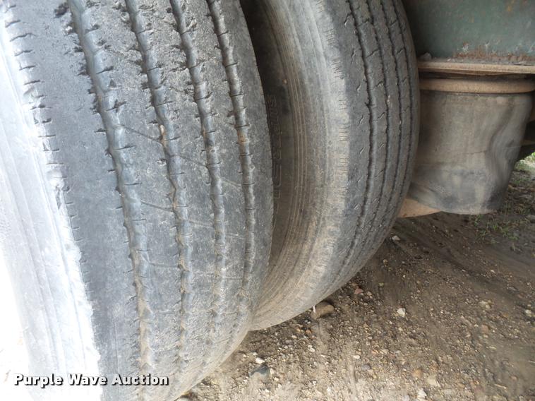 image for item K3503 1988 Aztec drop deck trailer