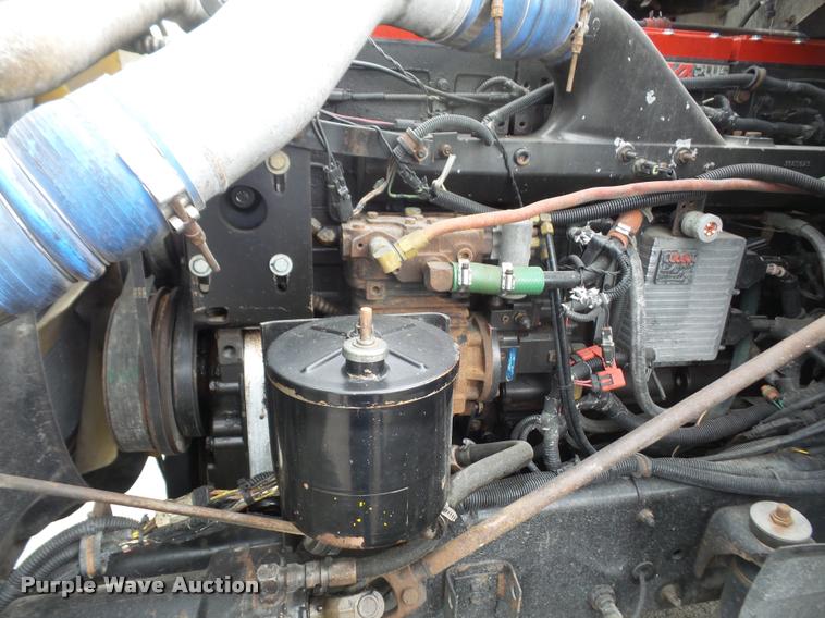 image for item K3519 1998 International Eagle 9400 semi truck