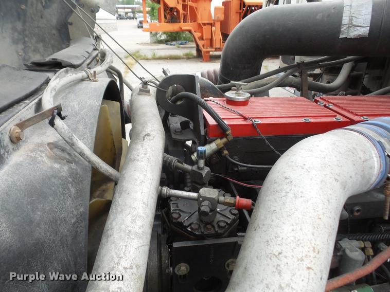 image for item K3519 1998 International Eagle 9400 semi truck