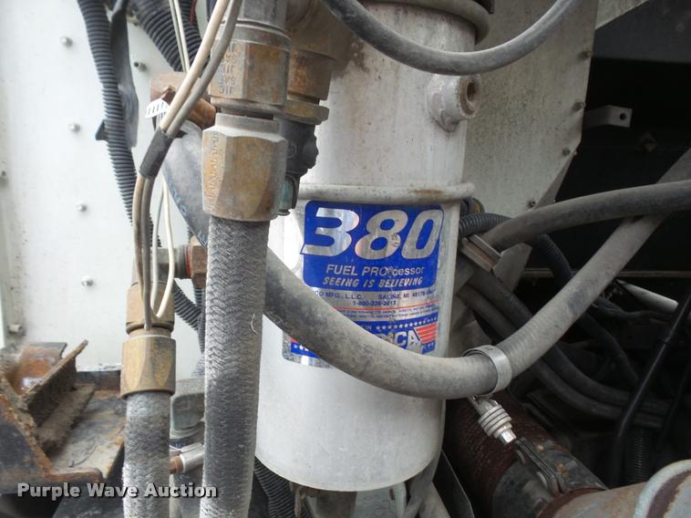 image for item K3519 1998 International Eagle 9400 semi truck