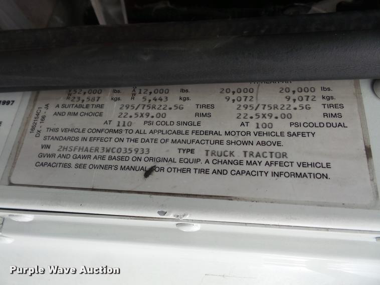 image for item K3519 1998 International Eagle 9400 semi truck