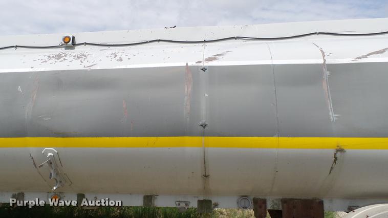 image for item K4045 1968 Trail Mobile tank trailer