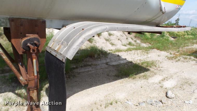 image for item K4045 1968 Trail Mobile tank trailer