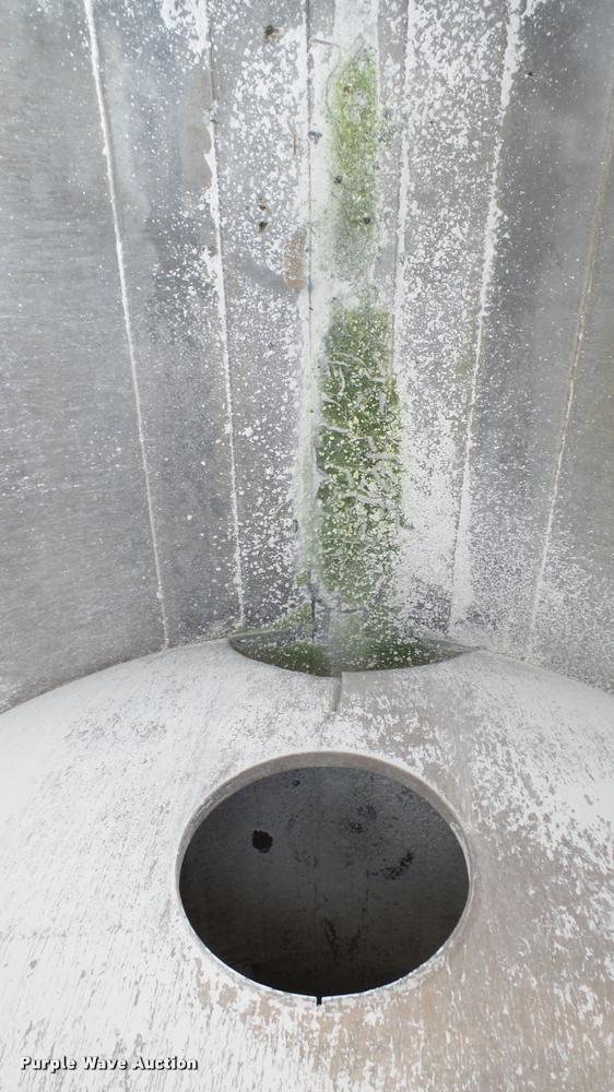 image for item K4045 1968 Trail Mobile tank trailer