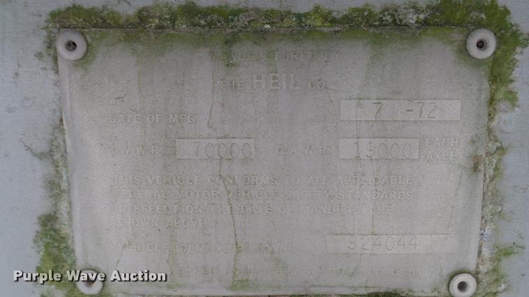 image for item K4048 1972 Heil tank trailer